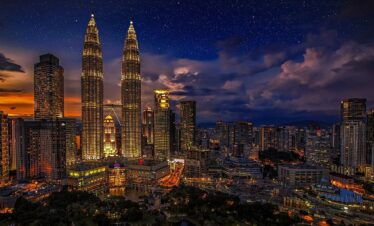 kuala lumpur, petronas twin towers, cityscape, city lights, skyscrapers, skyline, buildings, urban, urban landscape, metro, twins, malaysia, sky bridge, architecture, modern, city, night, night sky, malaysia, city, city, city, city, city